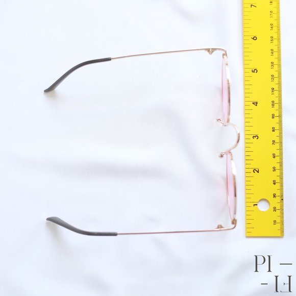 Retro adorable pink sunglasses - Picture 4 of 5